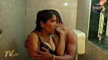 Full Romance with Hot Aunty SEX With Aunty video