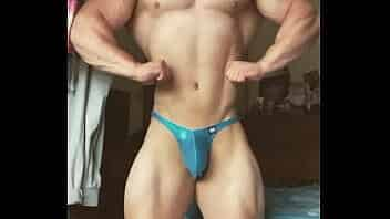 Sarado pauzudo bodybuilder video