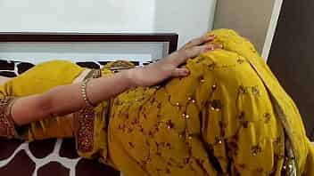 Damad ji kya kar rhe hai ap jaane dijiye na - Fuck Mother in Law with dirty audio xxx HD video